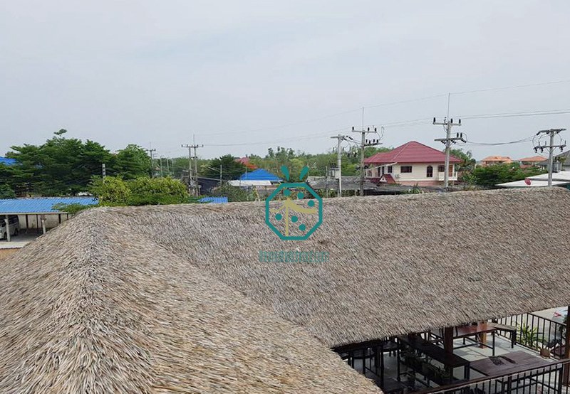 Cobertura falsa de telhado de palha Alang Alang para construção de cabana de pavilhão de restaurante turístico em local panorâmico